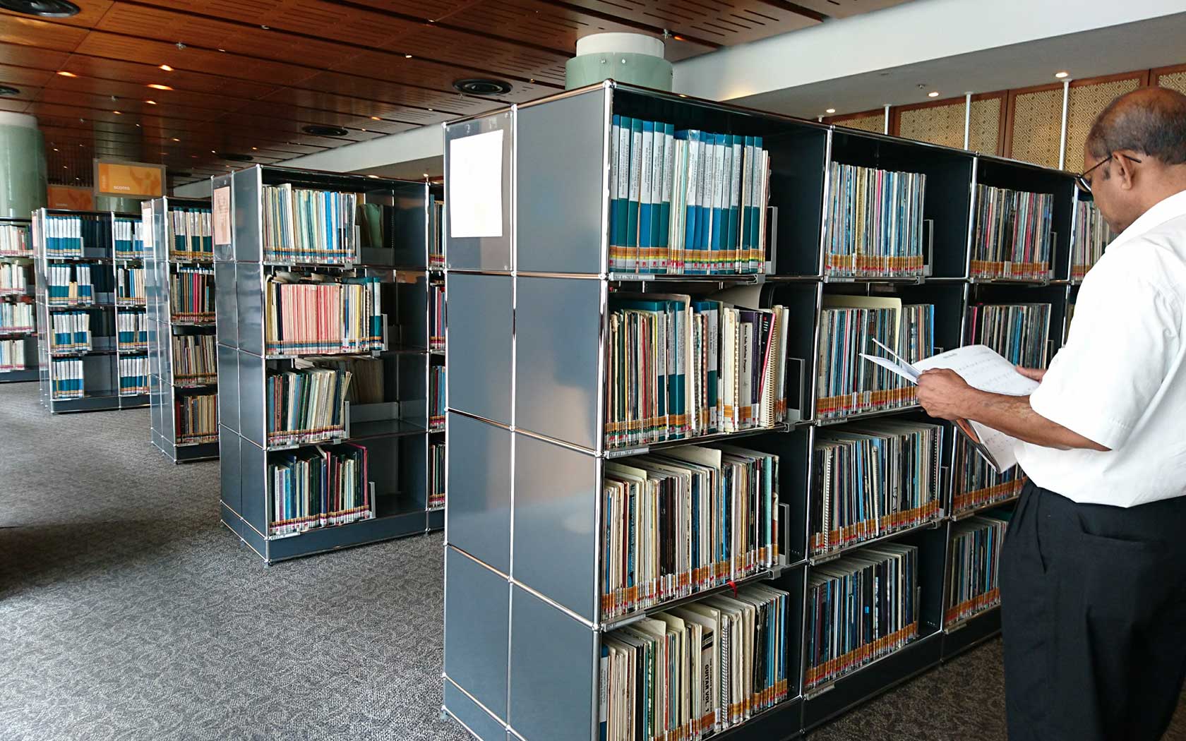Image of the interior of library@esplanade.