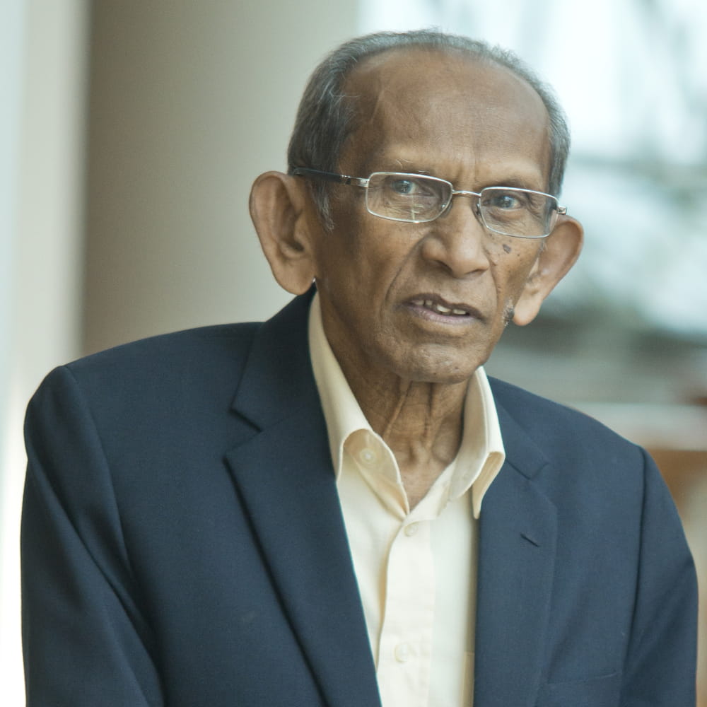 Yusnor Ef Esplanade Offstage